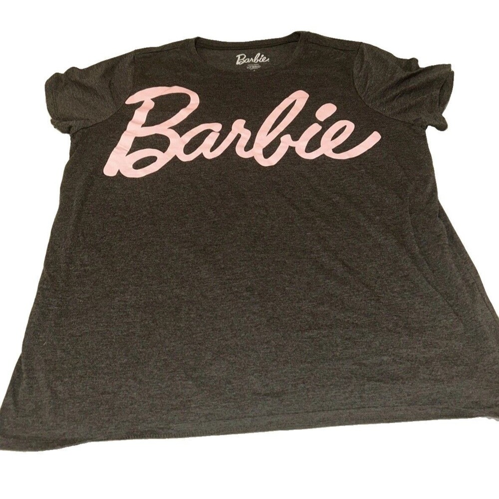 Barbie 2X Gray Pink Script Logo Graphic Tee Hybrid Apparel Mattel T-Shirt